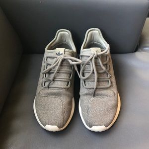 Adidas Sneakers size: 7